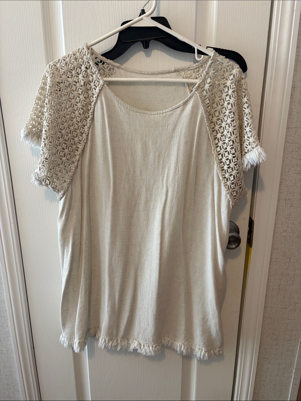 Crochet-Sleeve Cream Tunic Top with Fringed Hem